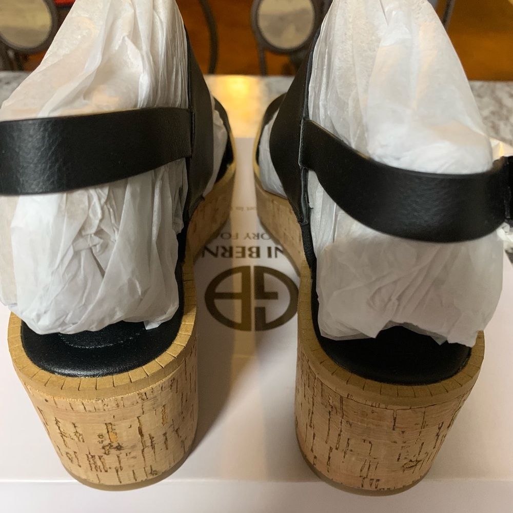 Giani Bernini Tan and Black Sneakers - Picture 3 of 6